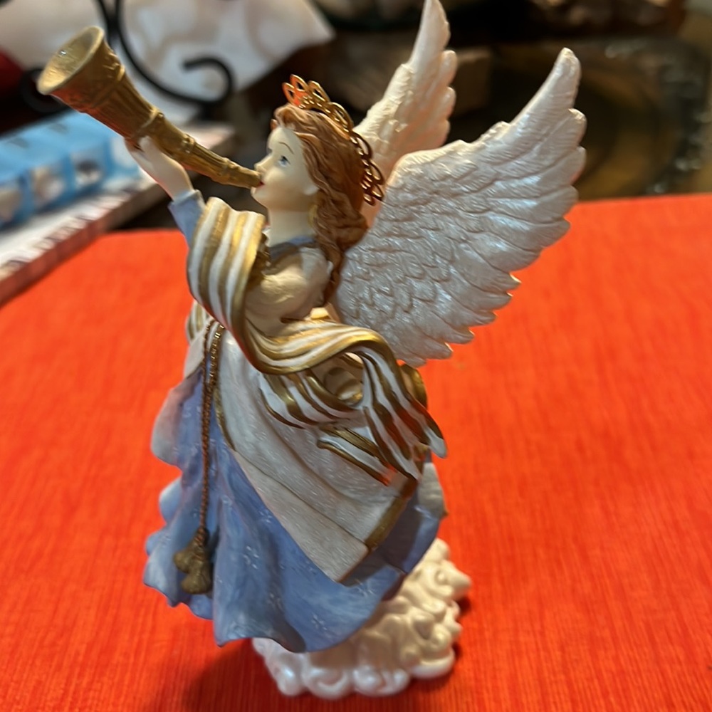 Angel statue - Picture 3 of 3